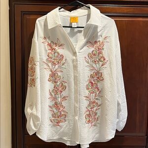 Ruby Rd Floral Embroidered Button Down Crepe Shirt - M